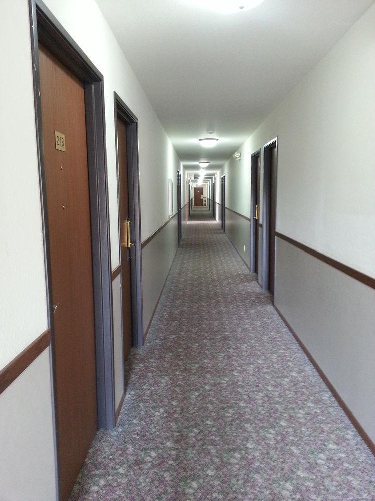 Harlan Inn And Suites By Oyo Harlan Exterior photo