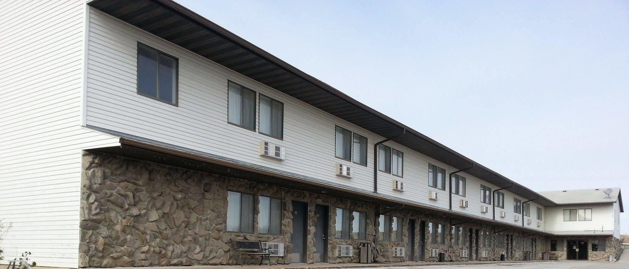 Harlan Inn And Suites By Oyo Harlan Exterior photo